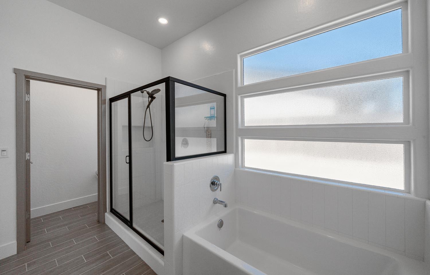 20058 Sunset Dr, Friant, CA 93626