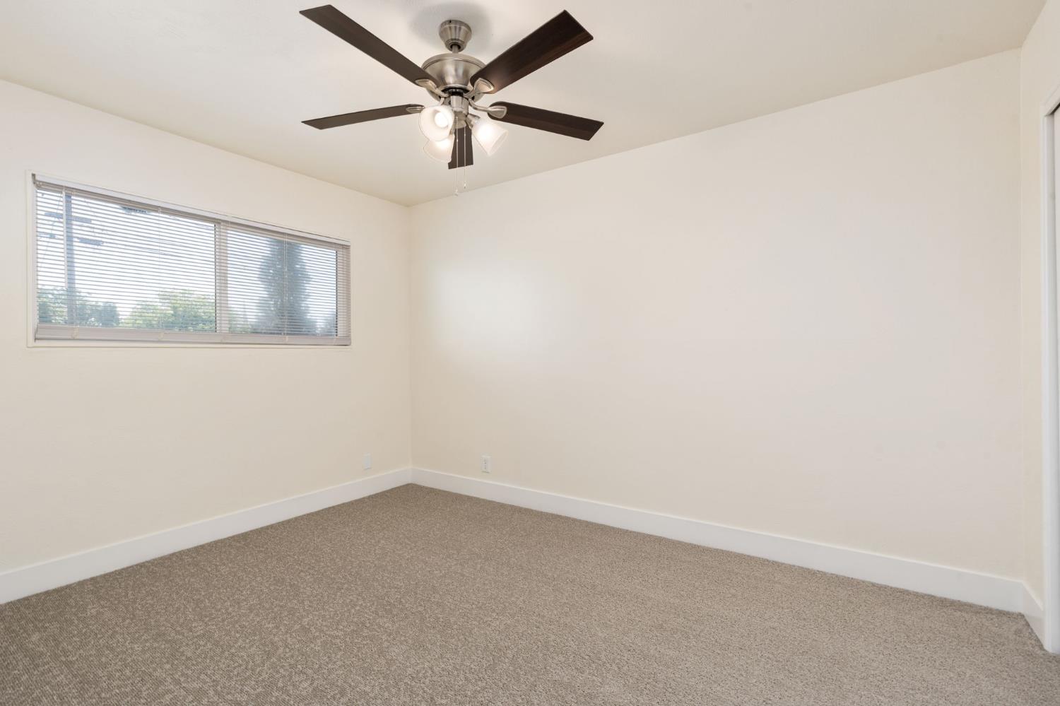 6662 N Effie St, Fresno, CA 93710