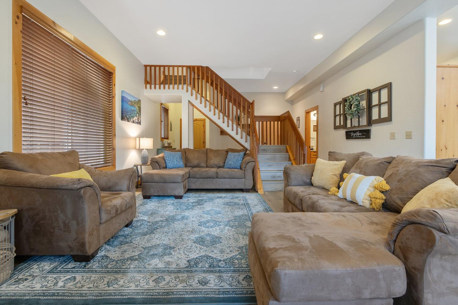 40838 Village Pass Ln, Shaver Lake, CA 93664