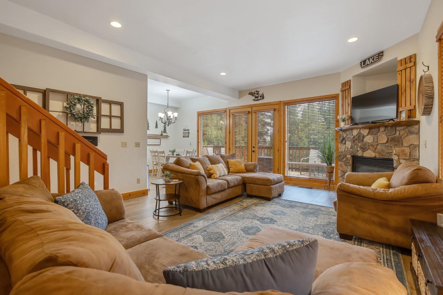 40838 Village Pass Ln, Shaver Lake, CA 93664