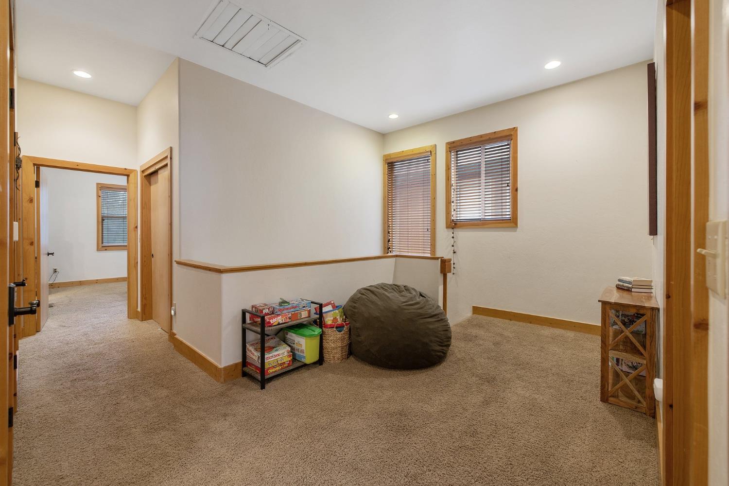 40838 Village Pass Ln, Shaver Lake, CA 93664