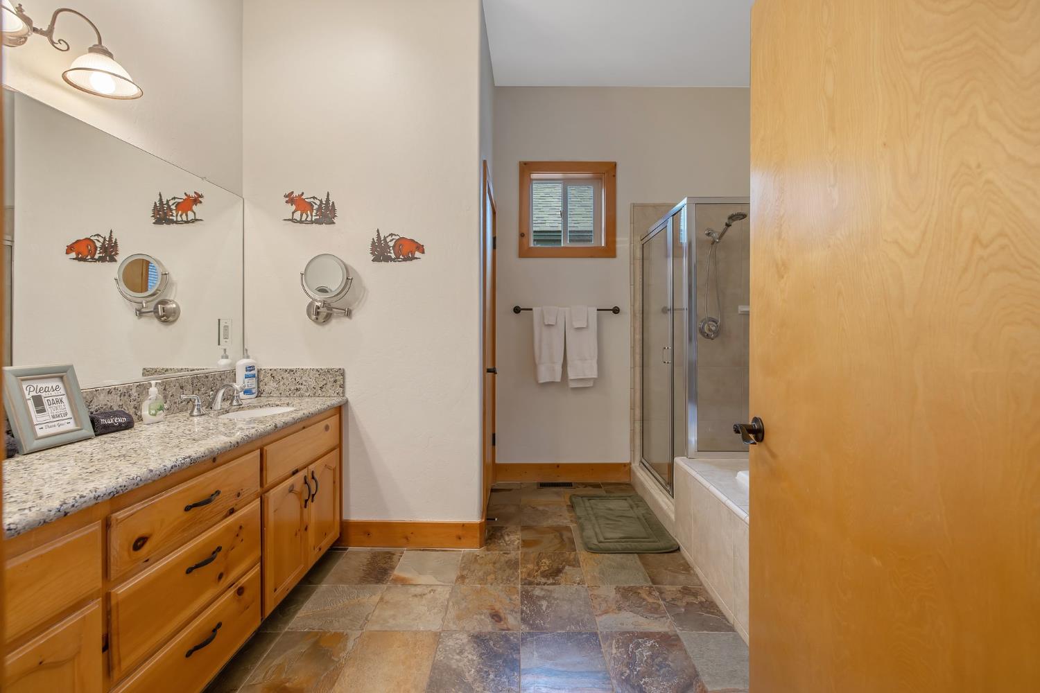 40838 Village Pass Ln, Shaver Lake, CA 93664