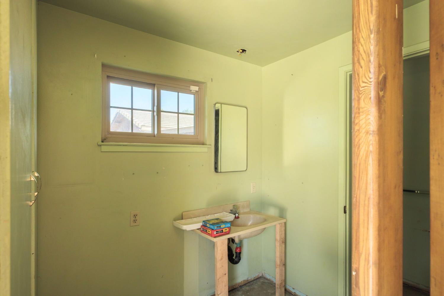5345 E Butler Ave, Fresno, CA 93727