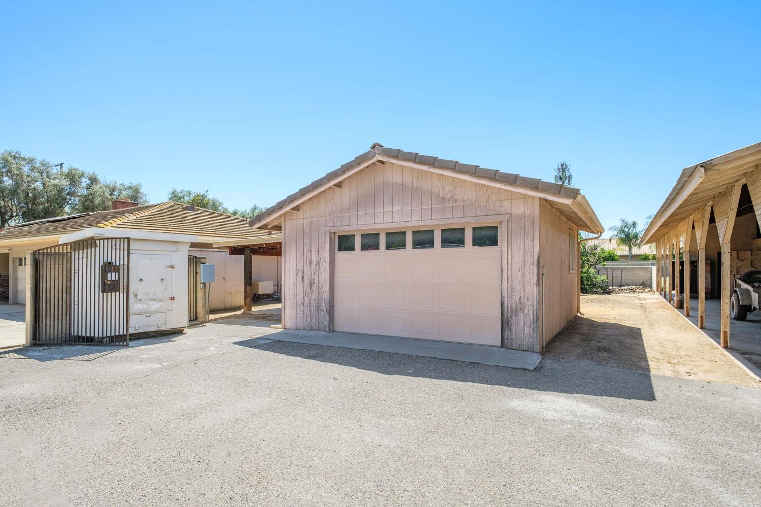5345 E Butler Ave, Fresno, CA 93727