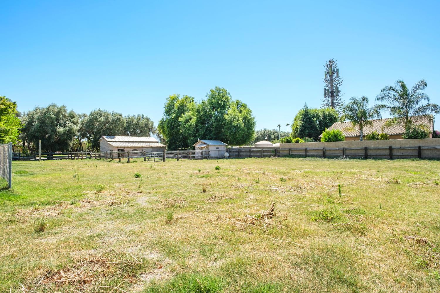 5345 E Butler Ave, Fresno, CA 93727
