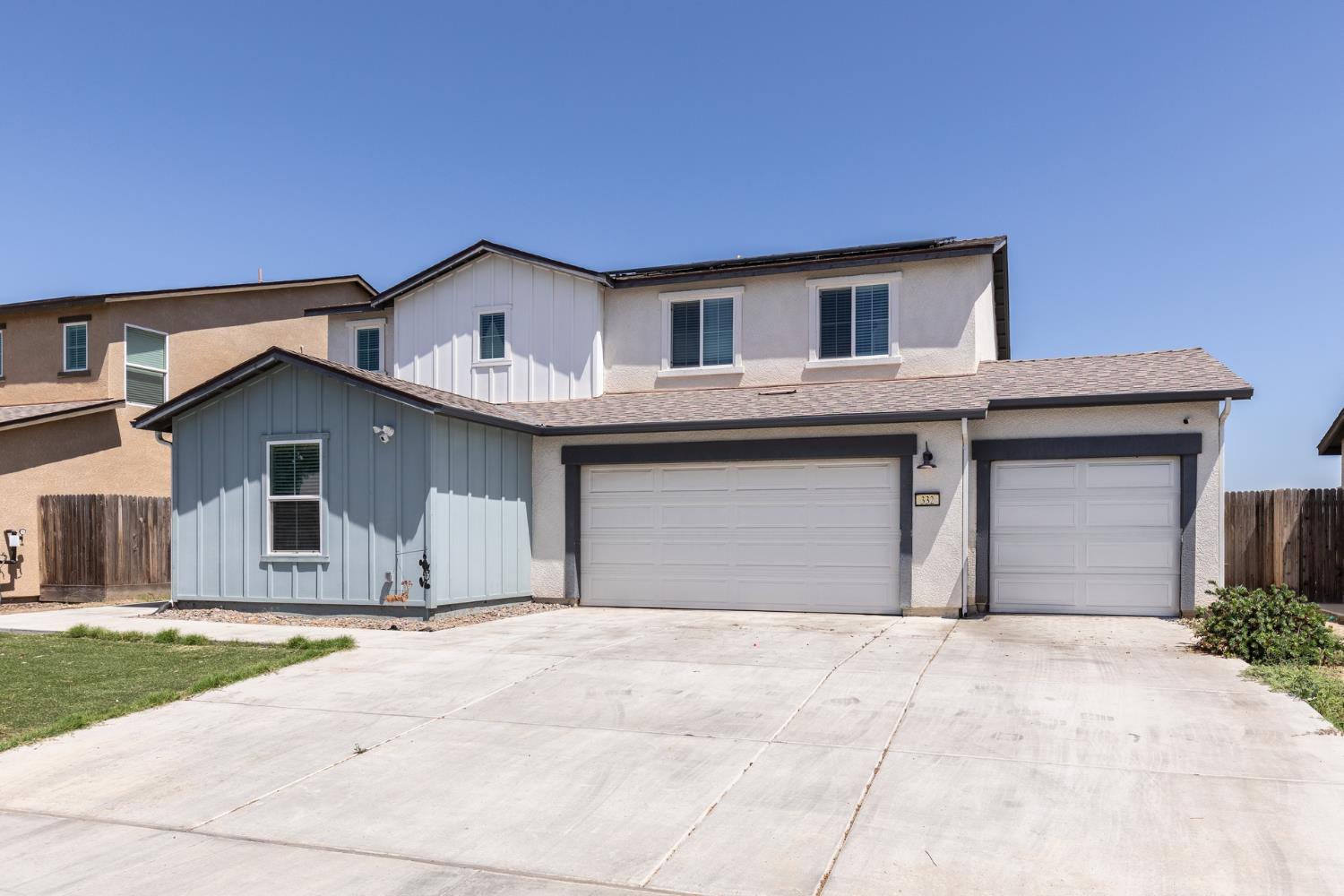 332 E Porter Ave, Visalia, CA 93291
