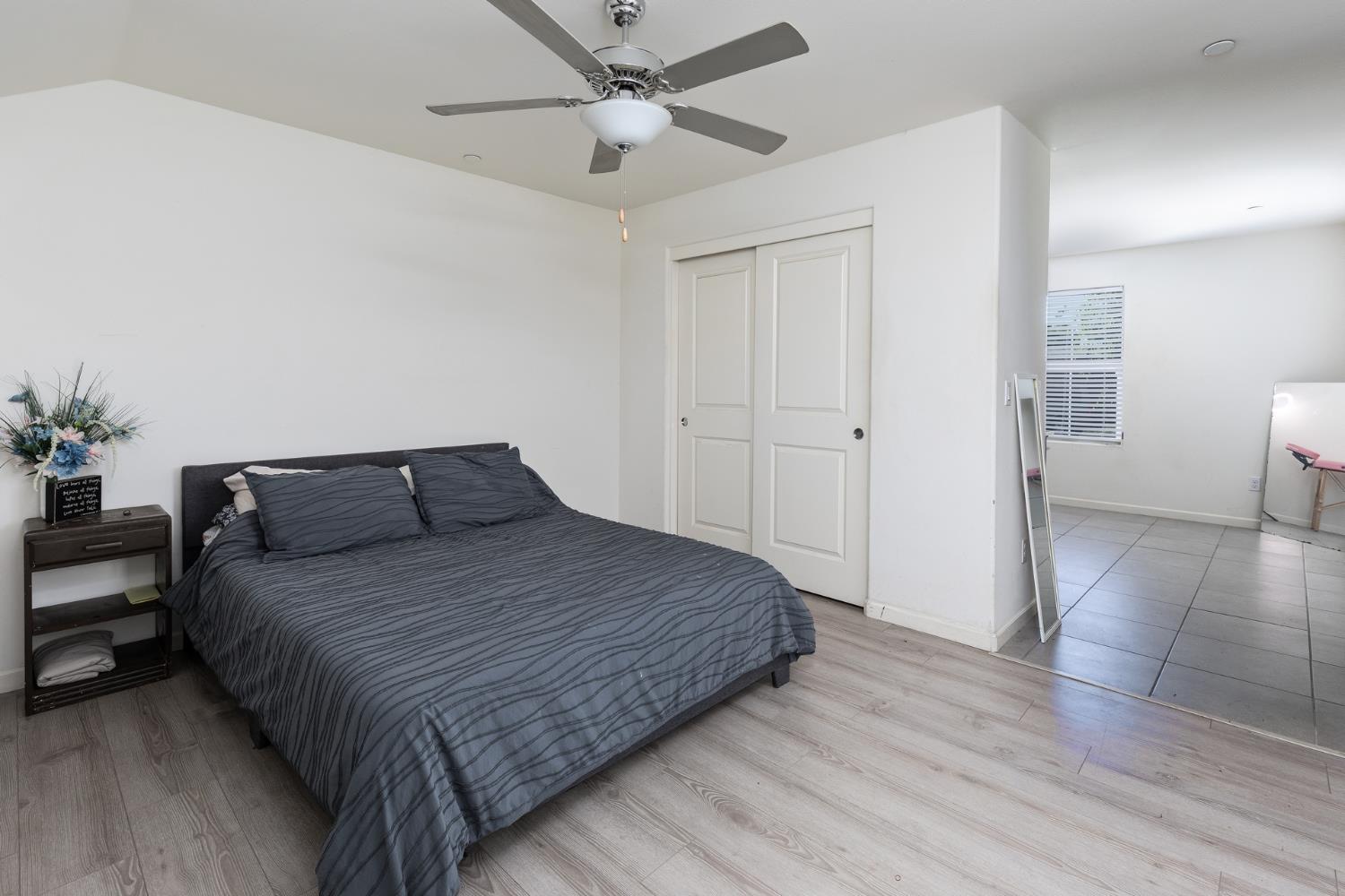 332 E Porter Ave, Visalia, CA 93291