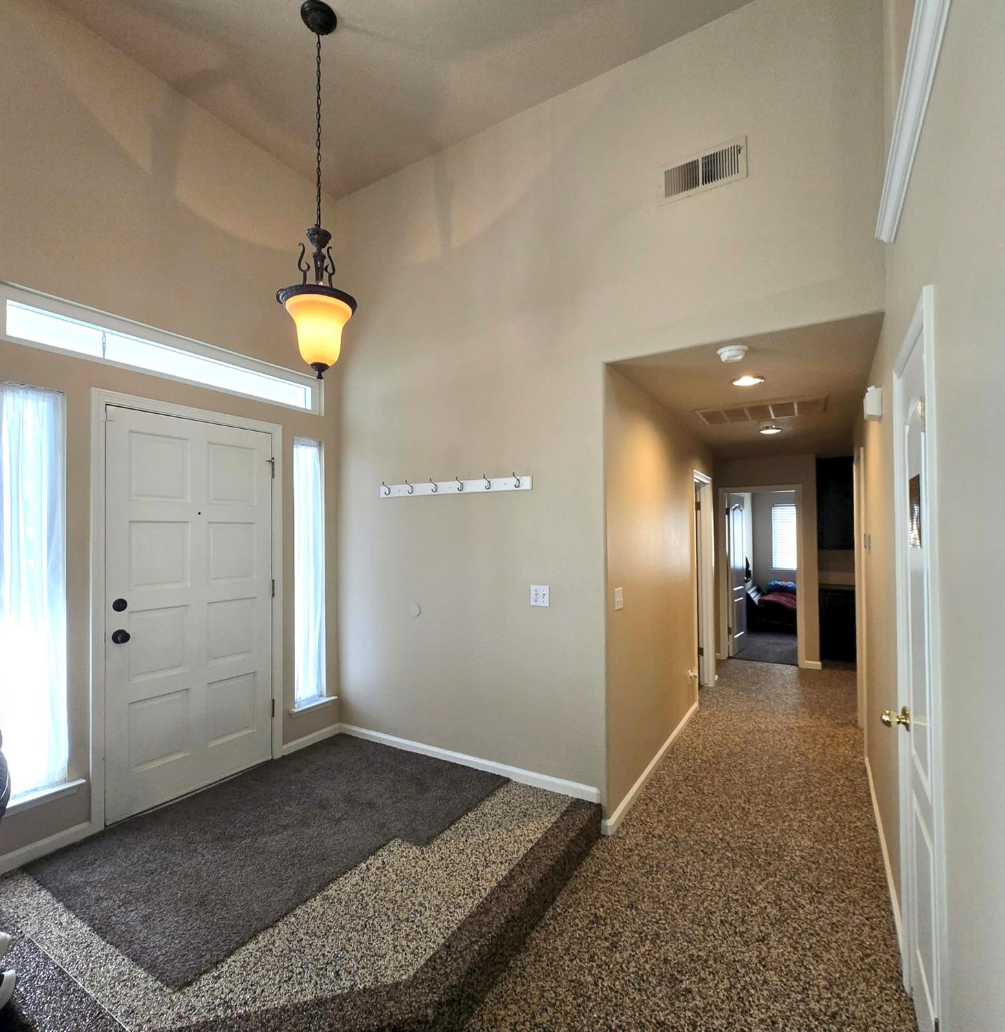 2230 E Ryan Ave, Fresno, CA 93720