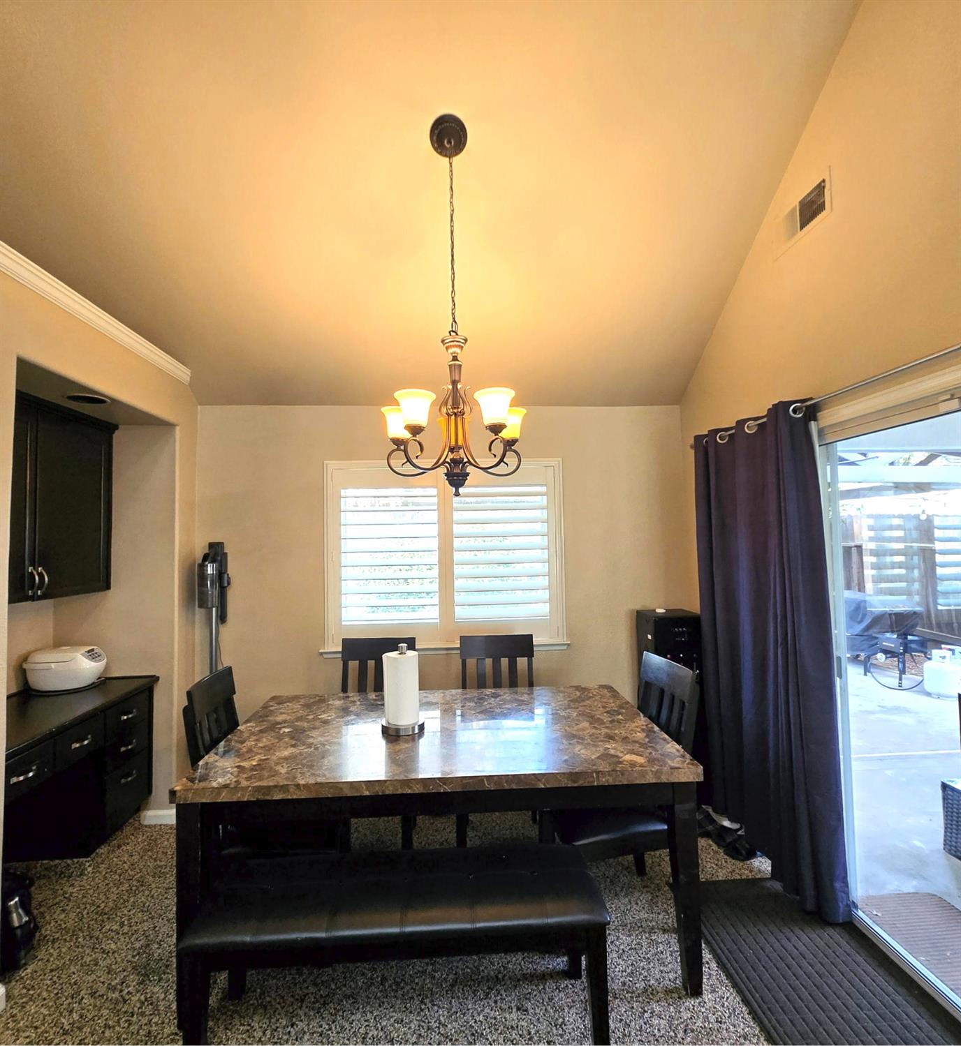 2230 E Ryan Ave, Fresno, CA 93720
