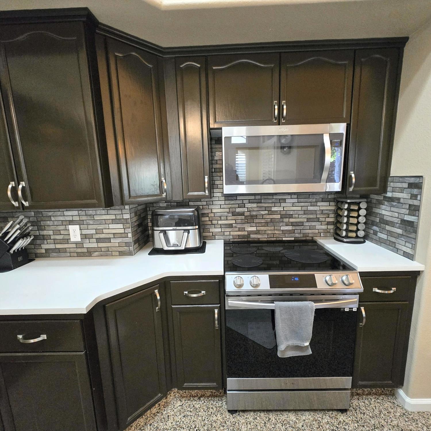 2230 E Ryan Ave, Fresno, CA 93720