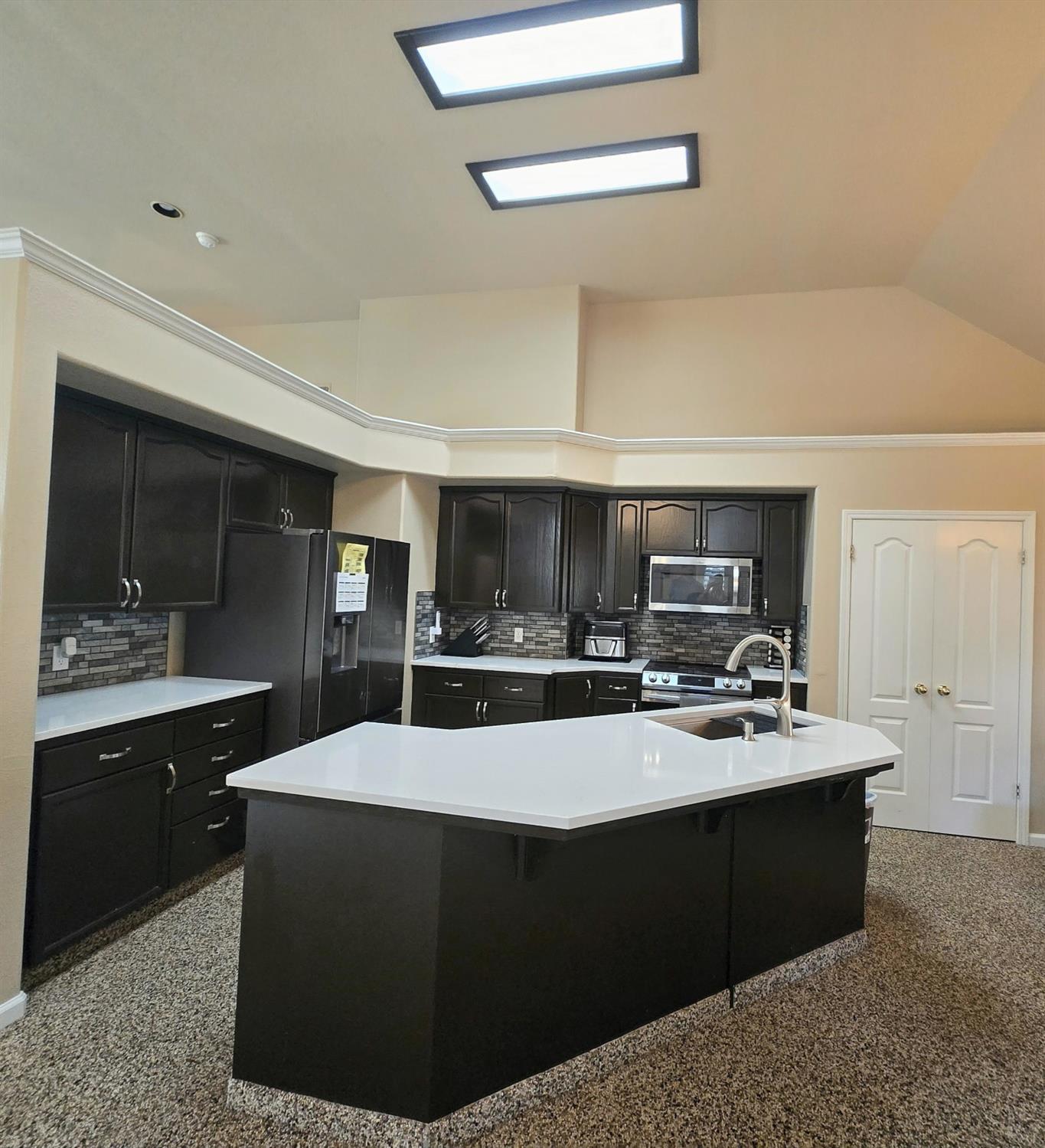 2230 E Ryan Ave, Fresno, CA 93720