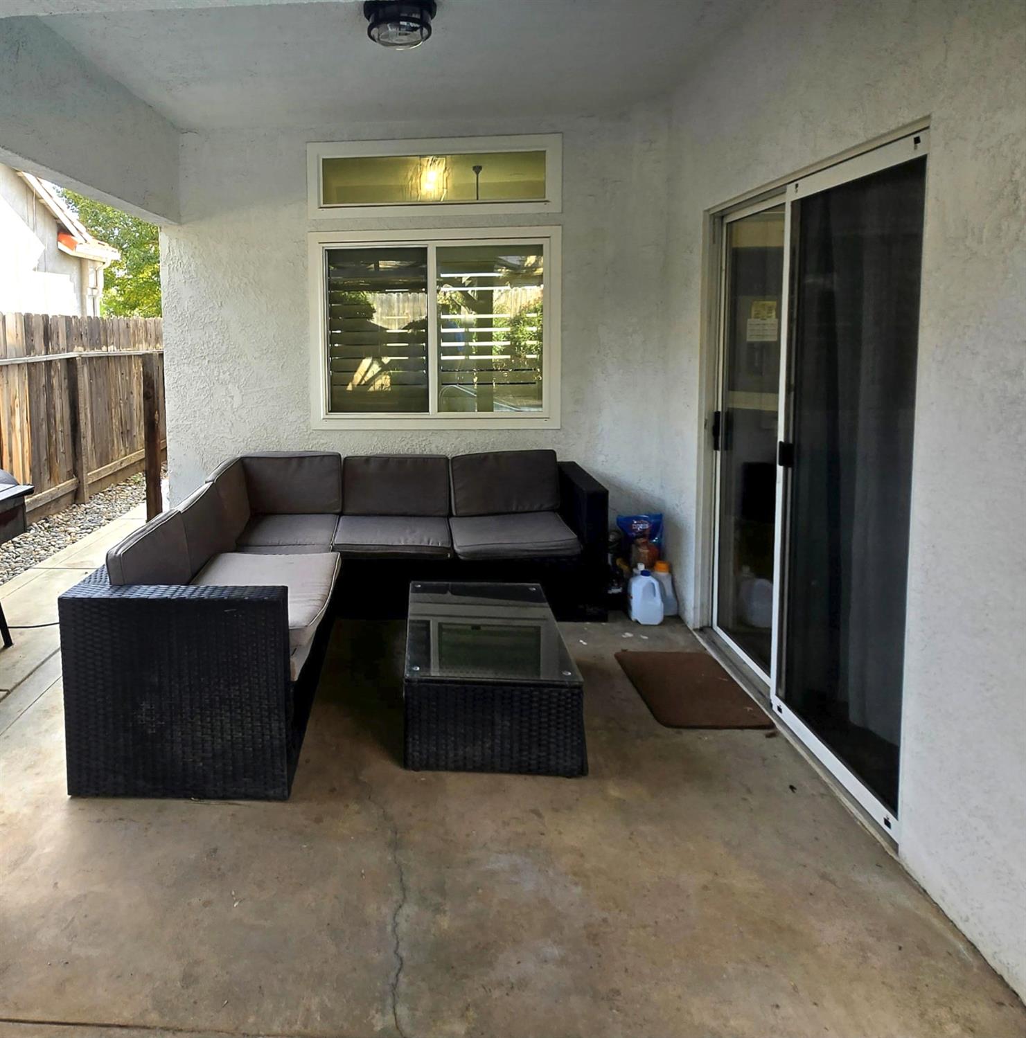 2230 E Ryan Ave, Fresno, CA 93720