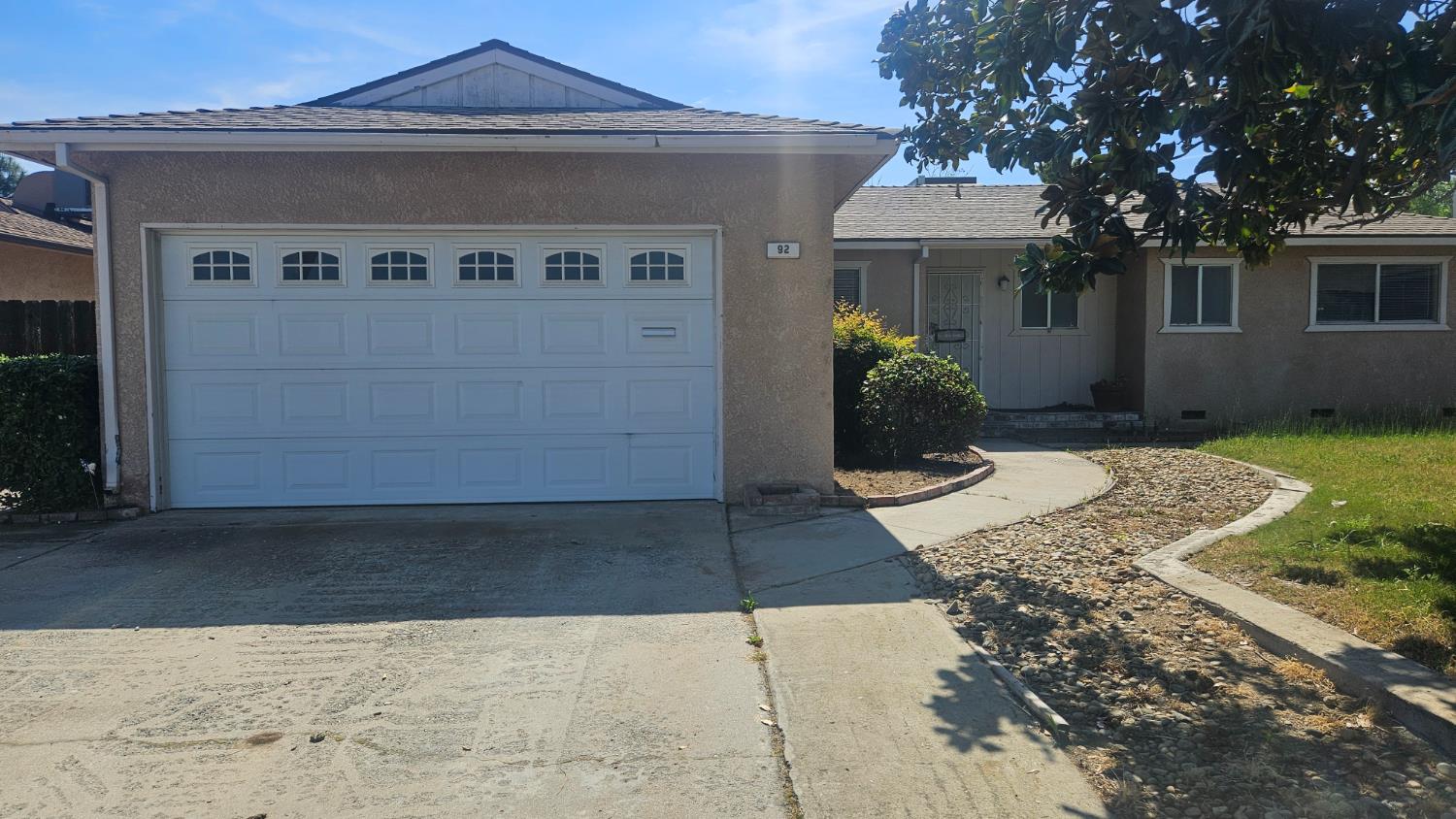 92 W Gettysburg Ave, Clovis, CA 93612