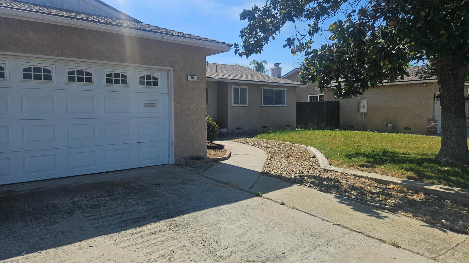 92 W Gettysburg Ave, Clovis, CA 93612