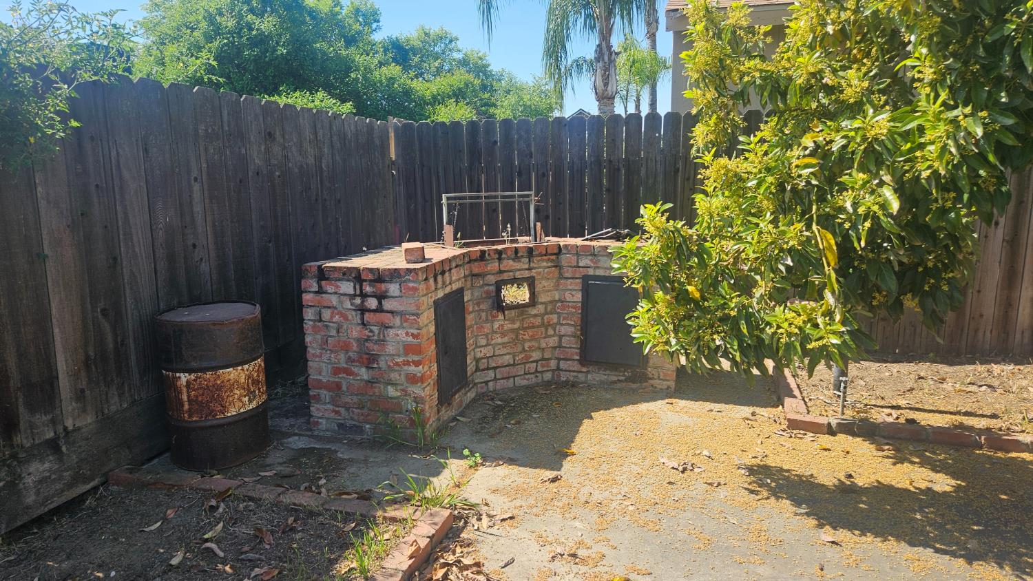 92 W Gettysburg Ave, Clovis, CA 93612