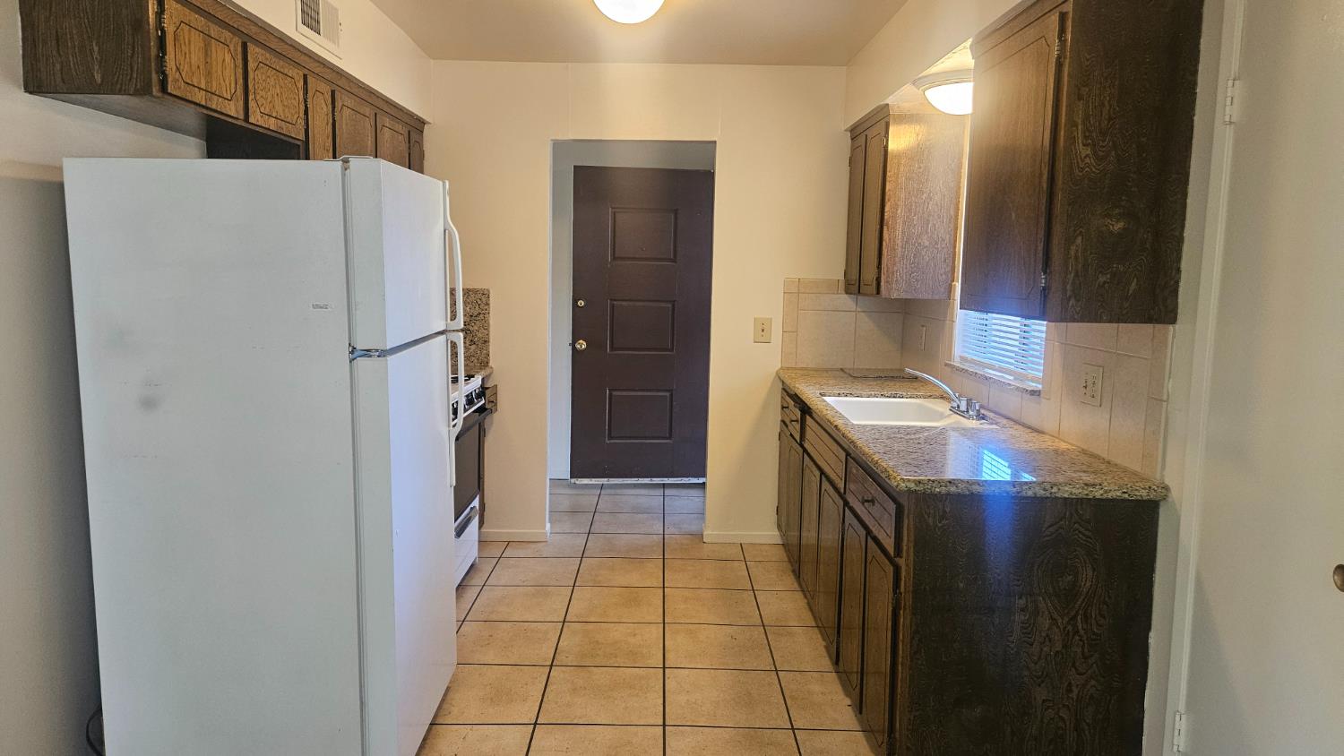 92 W Gettysburg Ave, Clovis, CA 93612