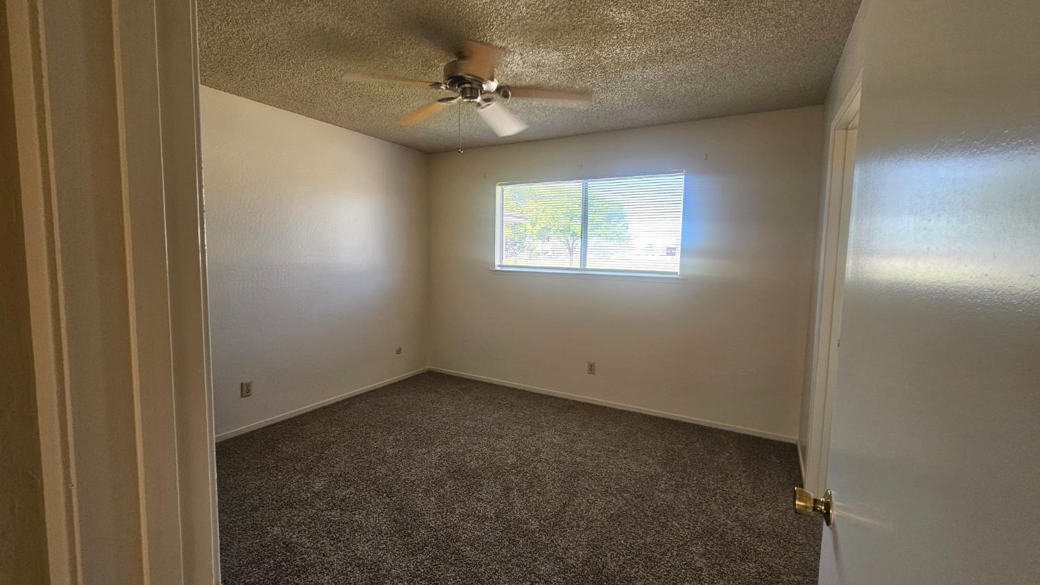 92 W Gettysburg Ave, Clovis, CA 93612