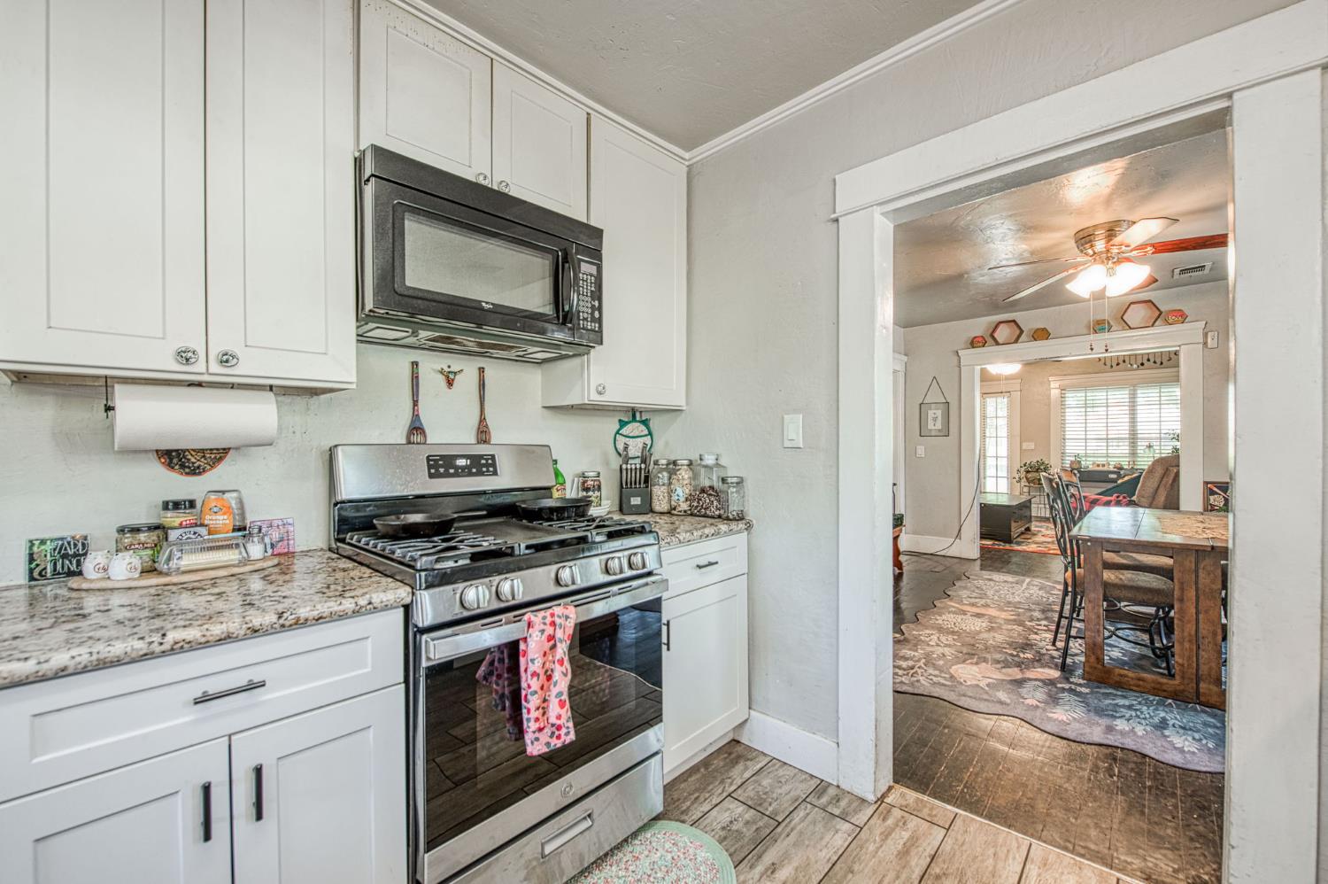 325 E Simpson Ave, Fresno, CA 93704