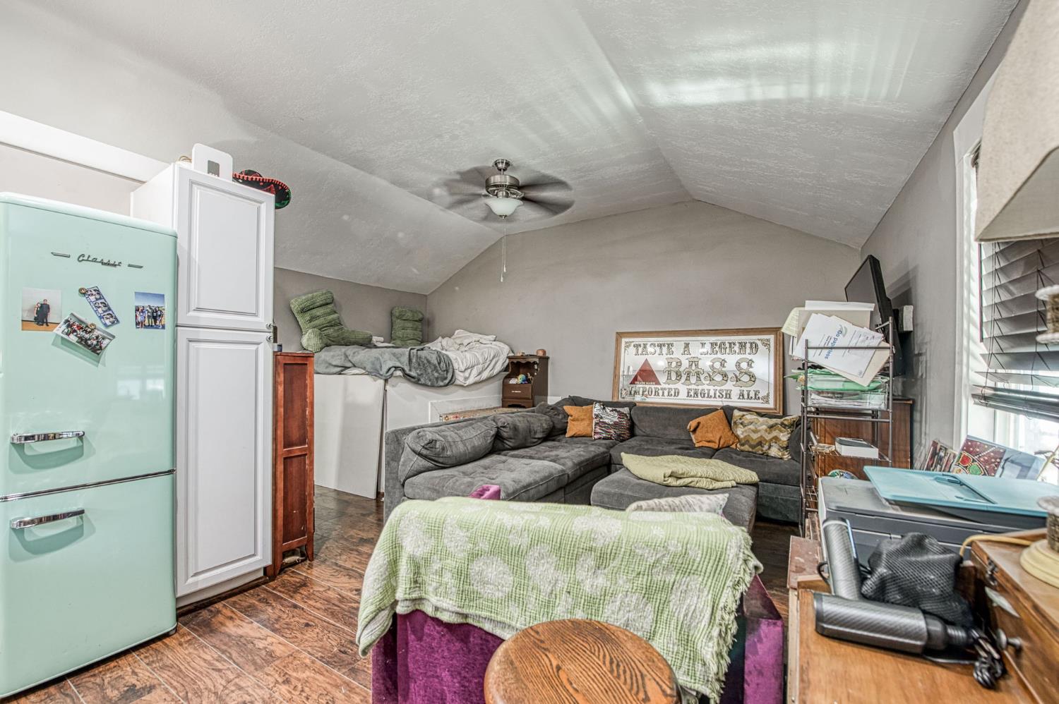 325 E Simpson Ave, Fresno, CA 93704
