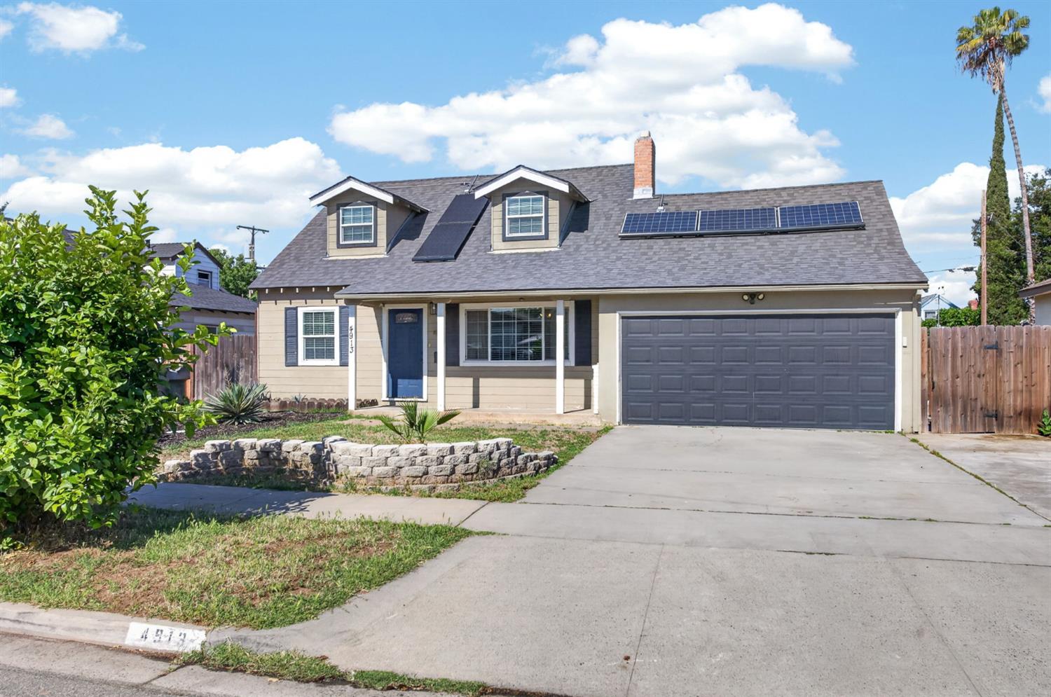 4913 N Diana St, Clovis, CA 93726