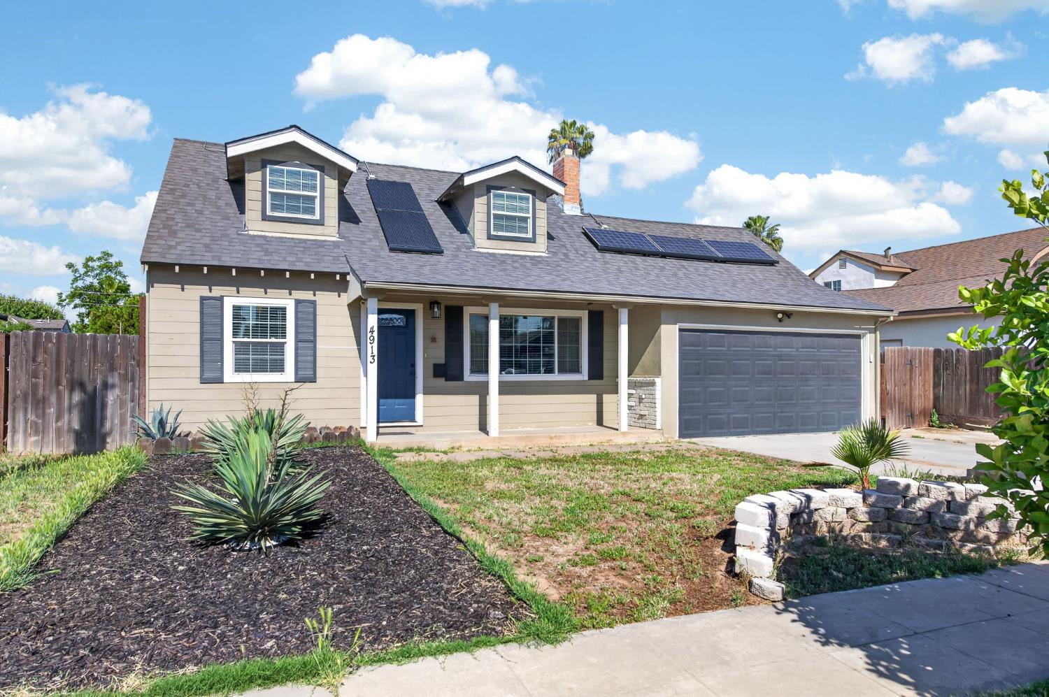 4913 N Diana St, Clovis, CA 93726