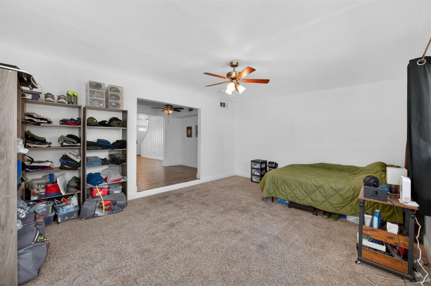 4913 N Diana St, Clovis, CA 93726