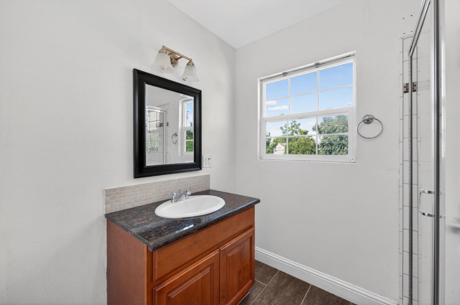 4913 N Diana St, Clovis, CA 93726