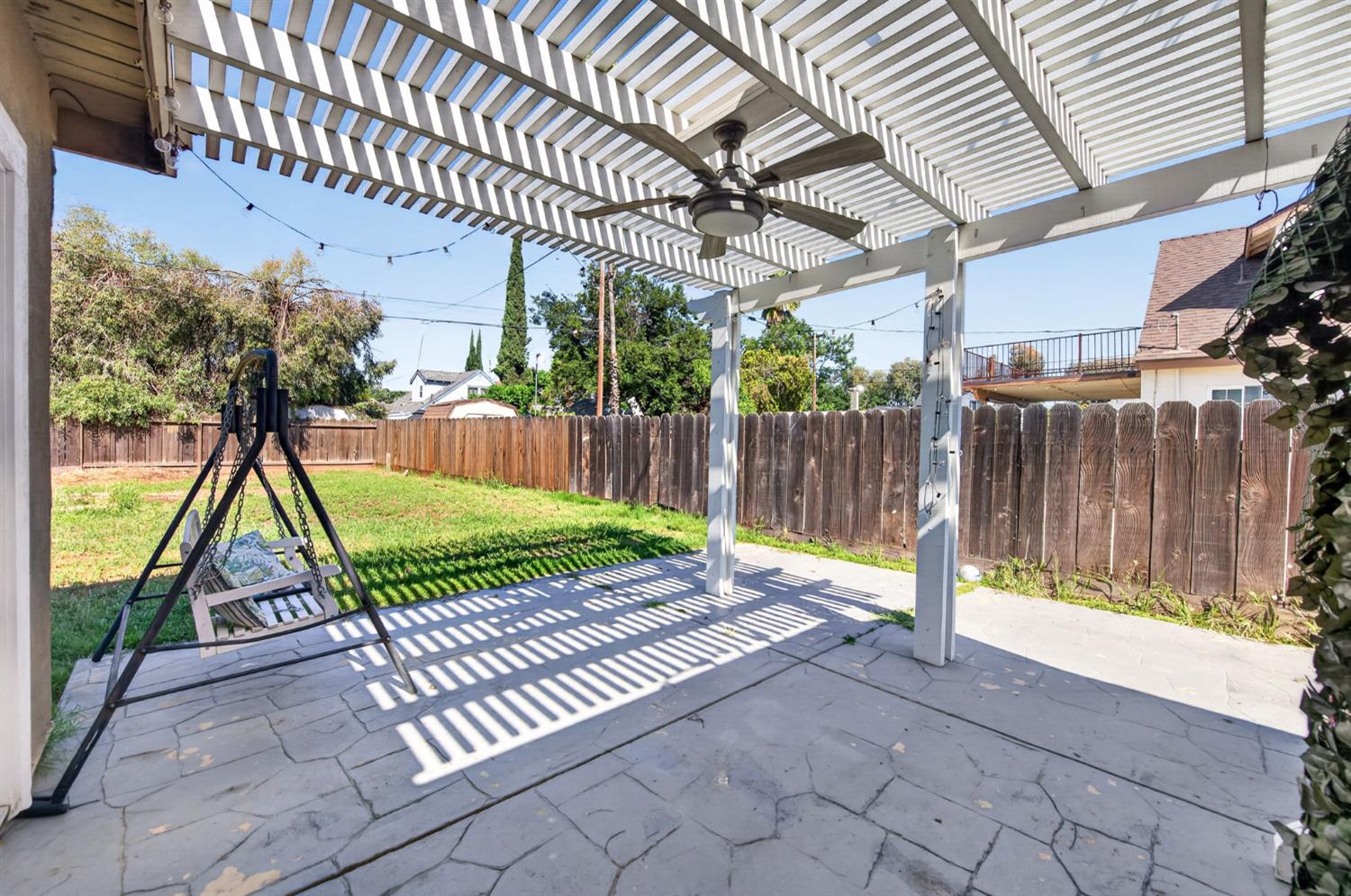 4913 N Diana St, Clovis, CA 93726