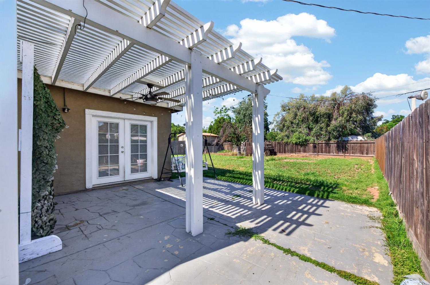 4913 N Diana St, Clovis, CA 93726