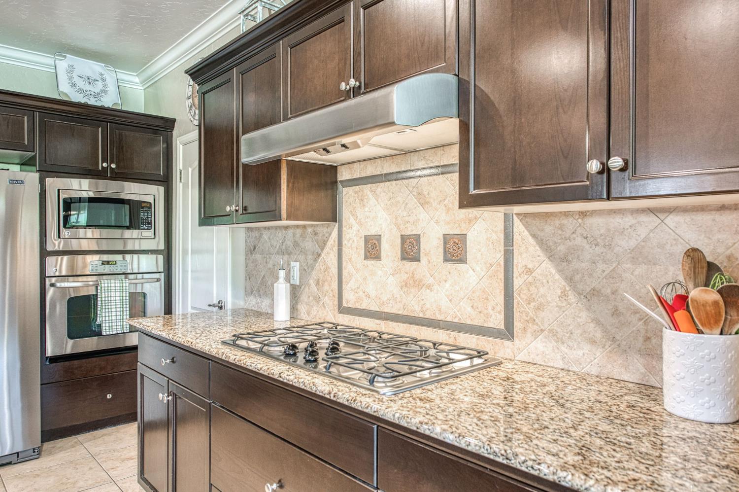 4199 Trenton Ave, Clovis, CA 93619