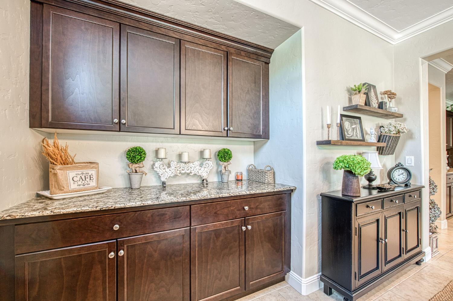 4199 Trenton Ave, Clovis, CA 93619
