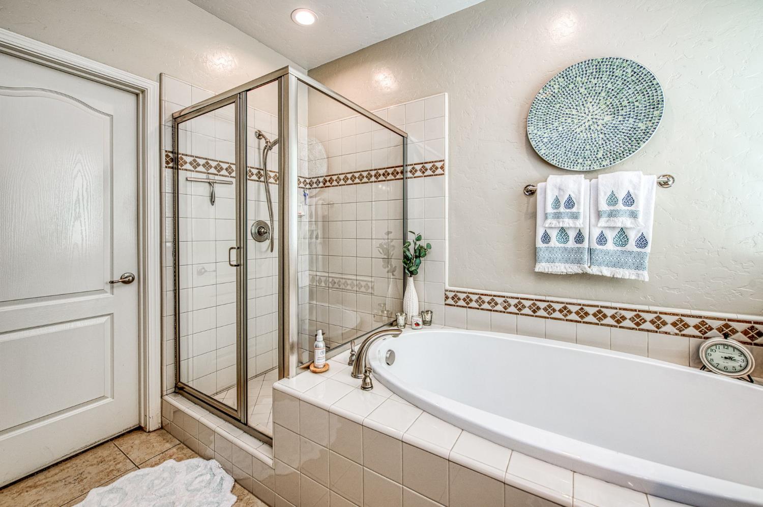 4199 Trenton Ave, Clovis, CA 93619