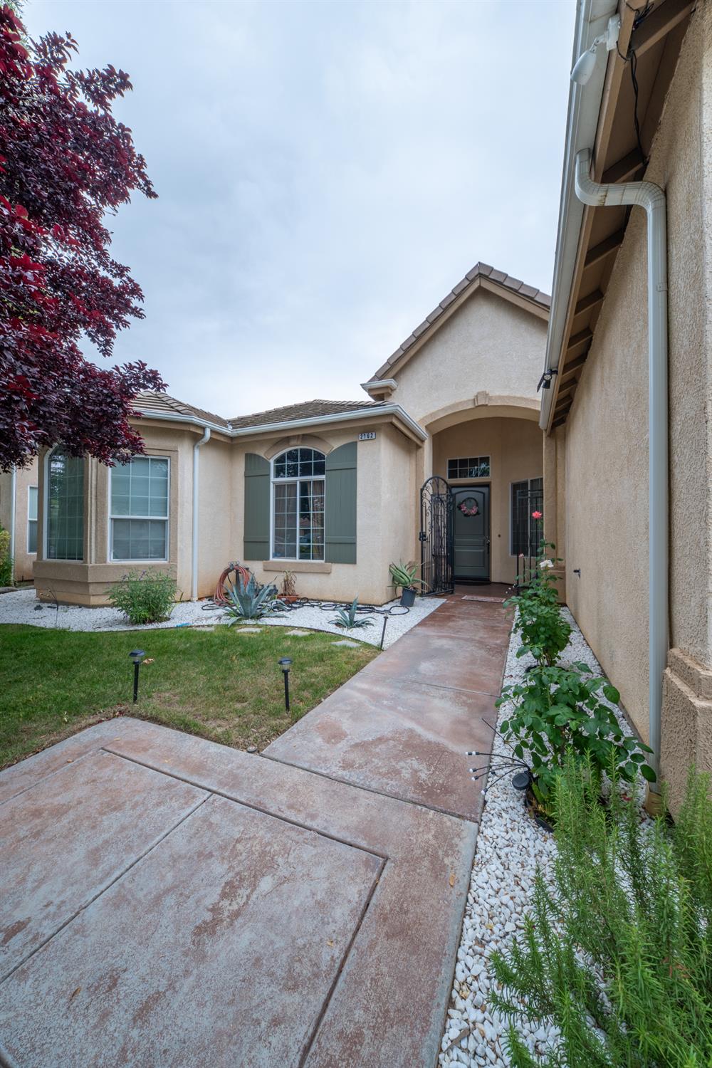 2162 Everglade Ave, Clovis, CA 93619