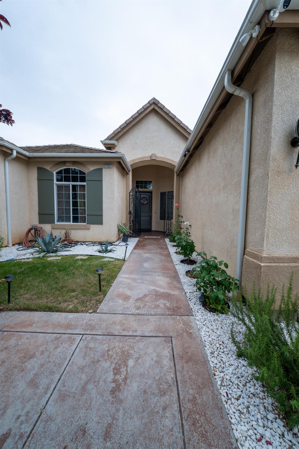 2162 Everglade Ave, Clovis, CA 93619