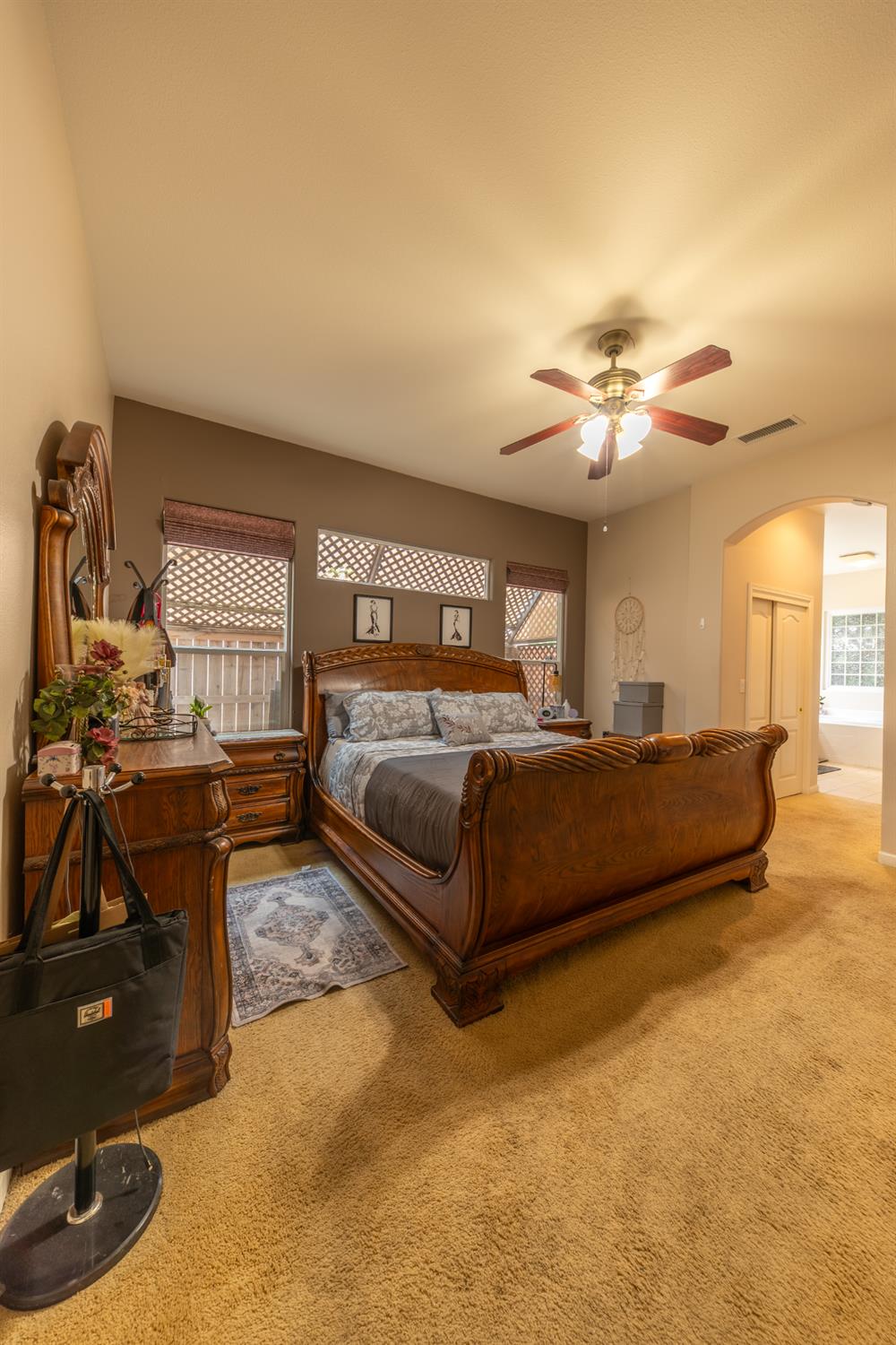 2162 Everglade Ave, Clovis, CA 93619