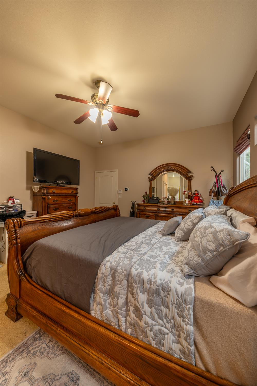 2162 Everglade Ave, Clovis, CA 93619