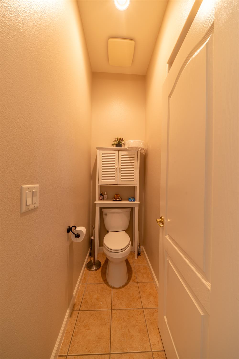 2162 Everglade Ave, Clovis, CA 93619