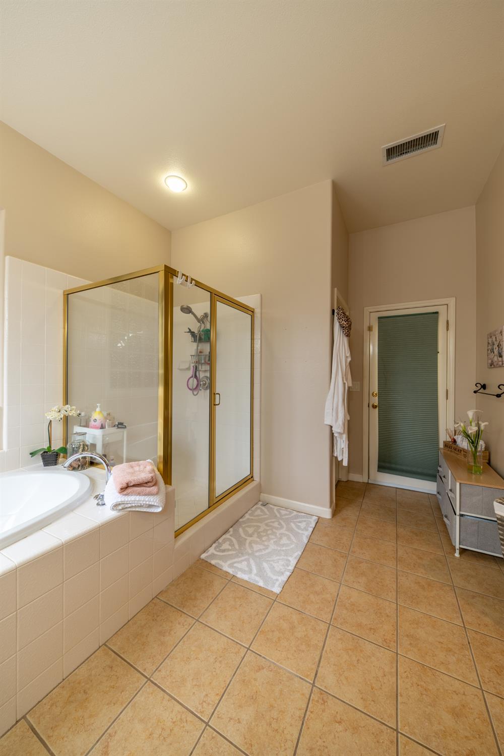 2162 Everglade Ave, Clovis, CA 93619