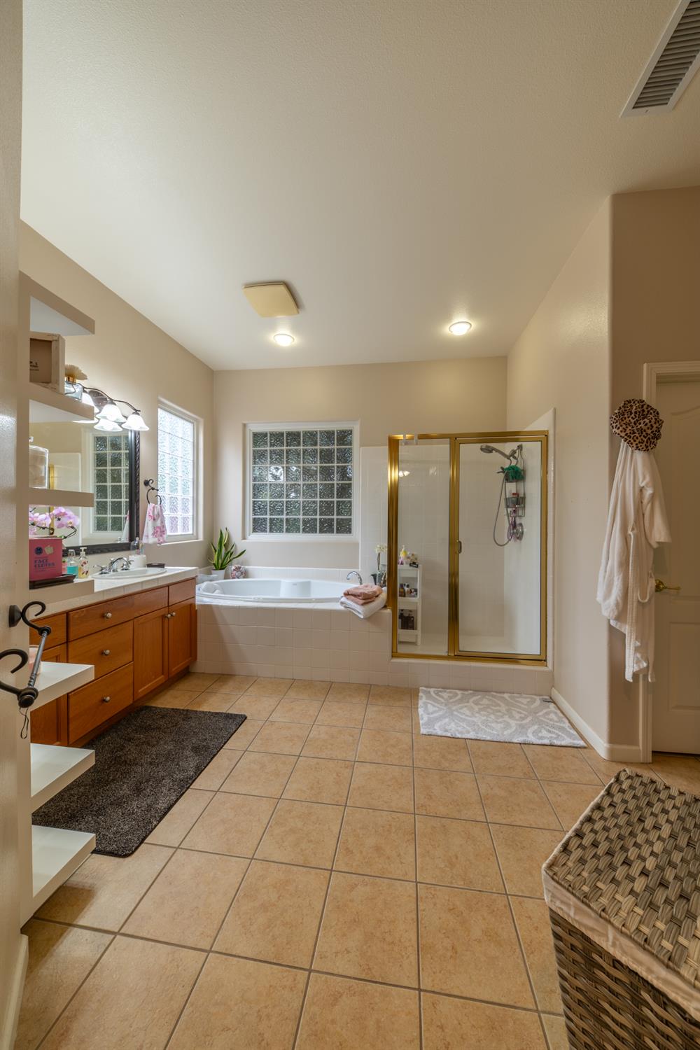 2162 Everglade Ave, Clovis, CA 93619