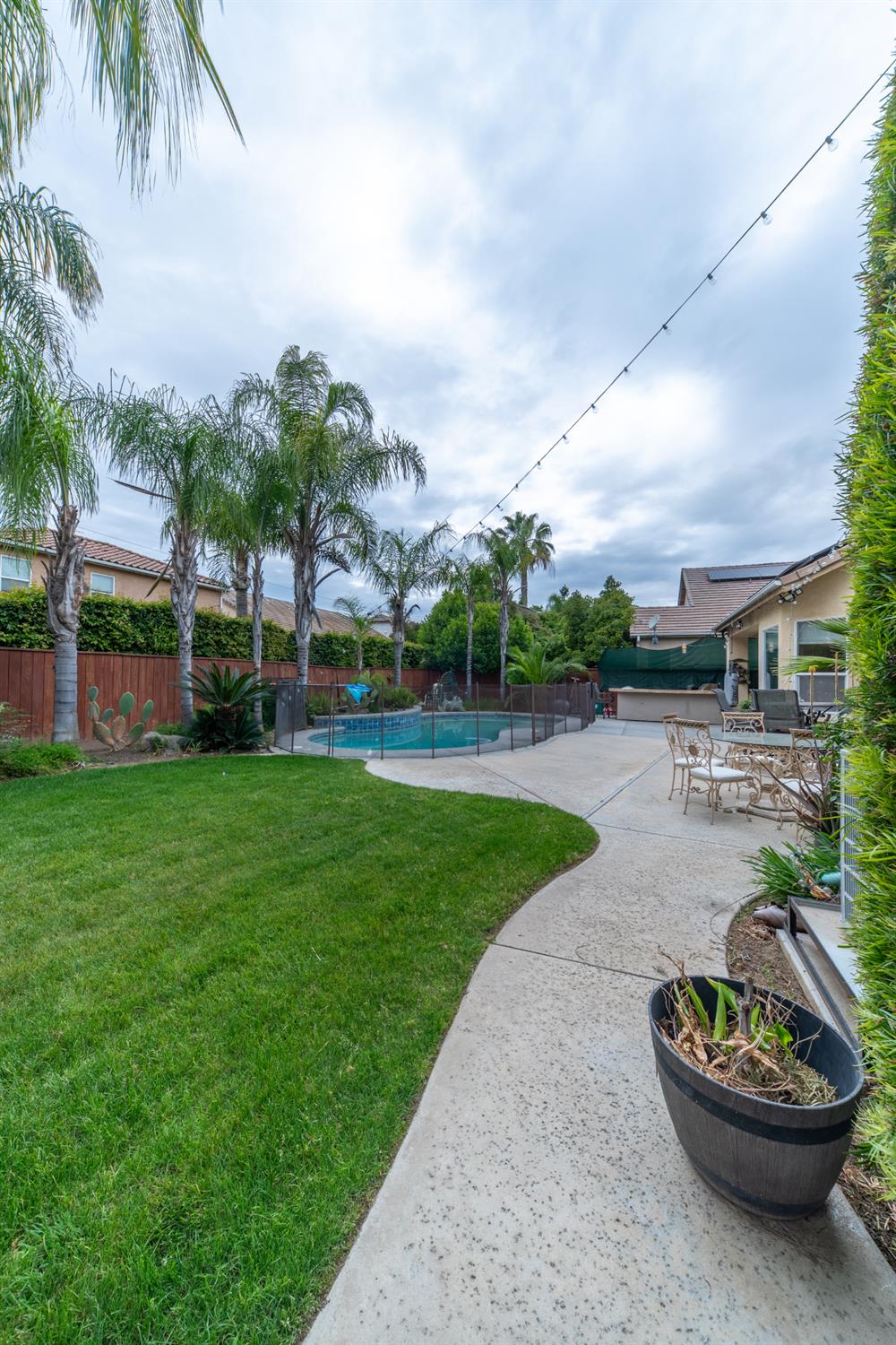 2162 Everglade Ave, Clovis, CA 93619