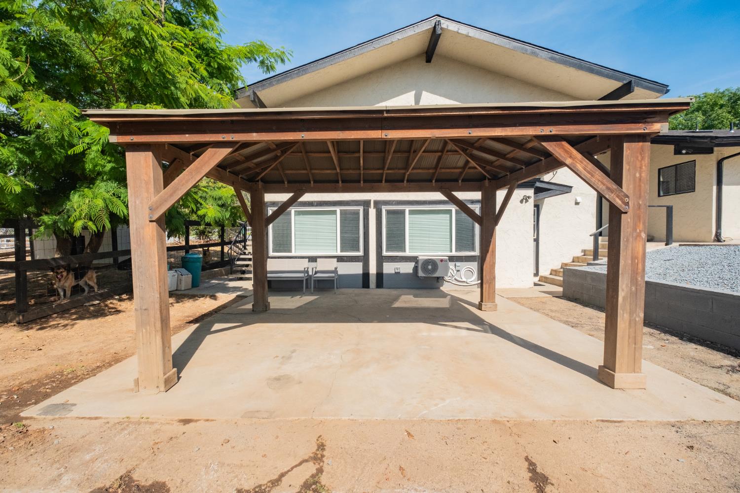 5451 Amber Ave, Clovis, CA 93619