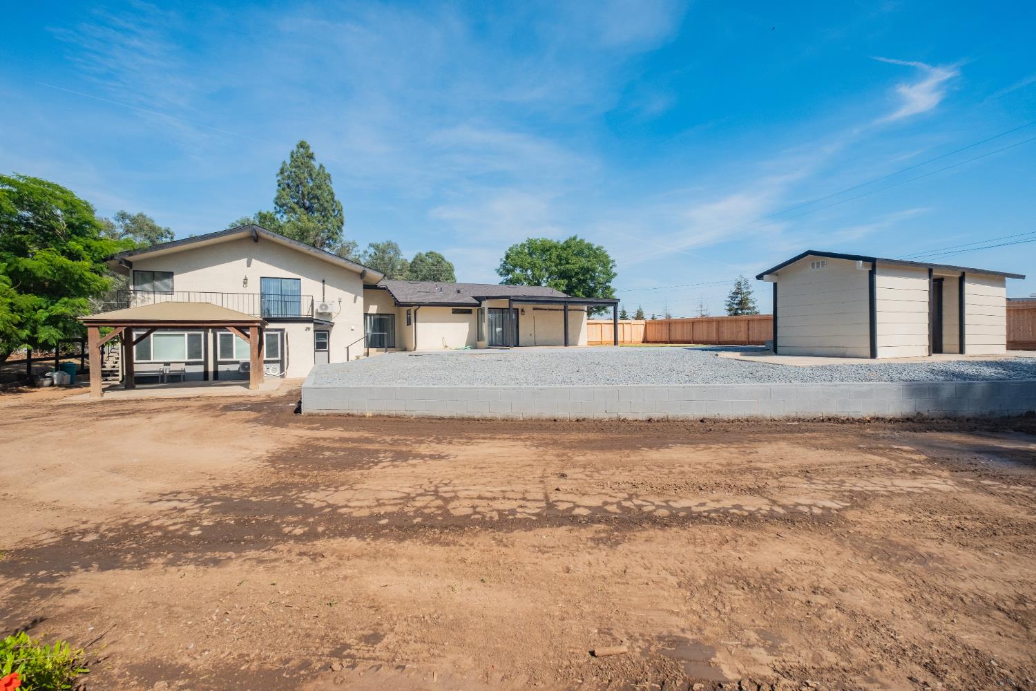 5451 Amber Ave, Clovis, CA 93619
