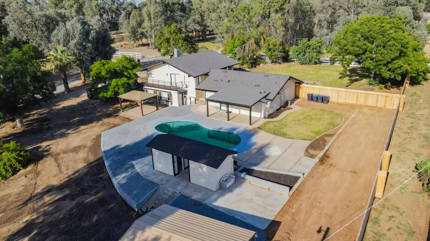 5451 Amber Ave, Clovis, CA 93619