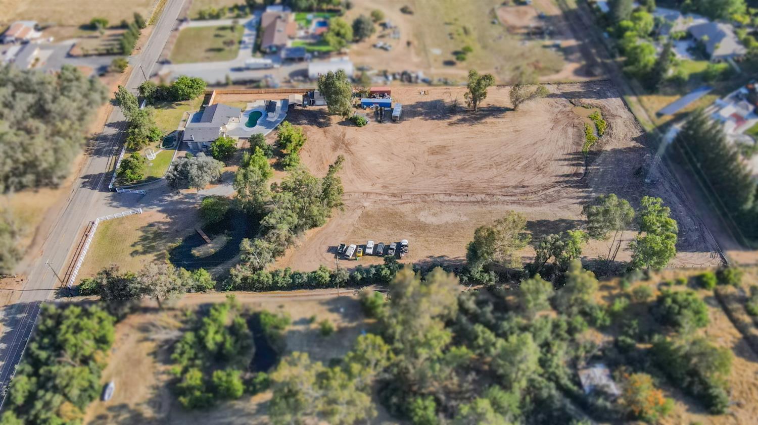 5451 Amber Ave, Clovis, CA 93619
