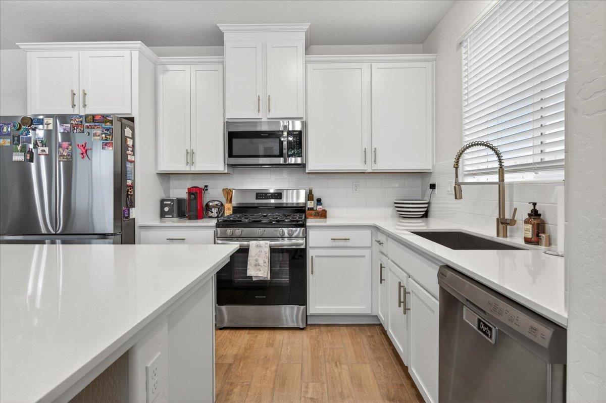 1794 N Carriage Ave, Fresno, CA 93727