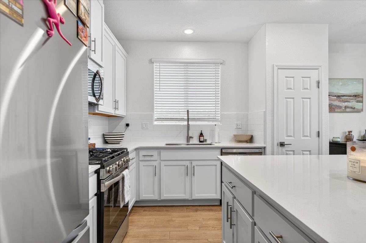 1794 N Carriage Ave, Fresno, CA 93727