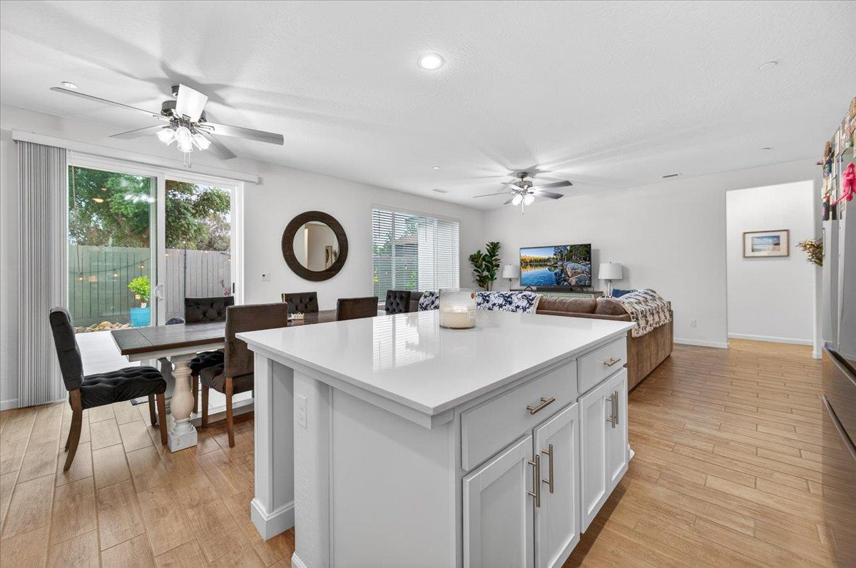 1794 N Carriage Ave, Fresno, CA 93727
