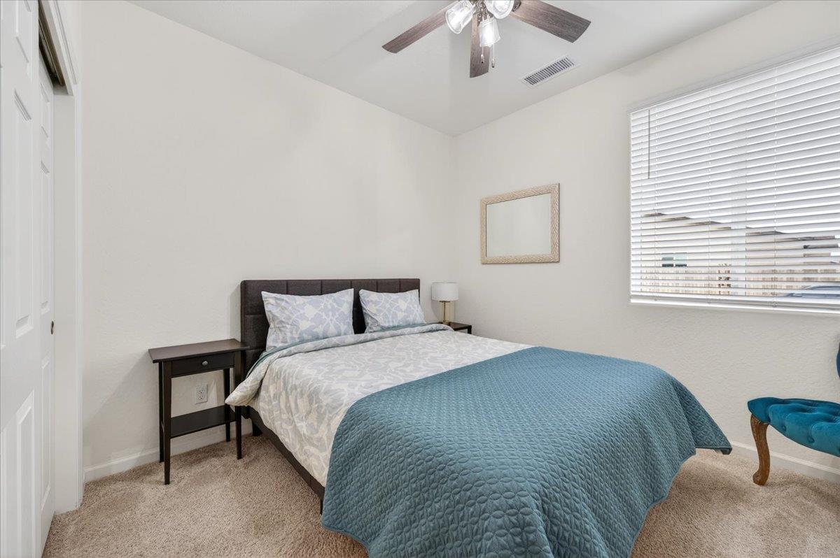 1794 N Carriage Ave, Fresno, CA 93727