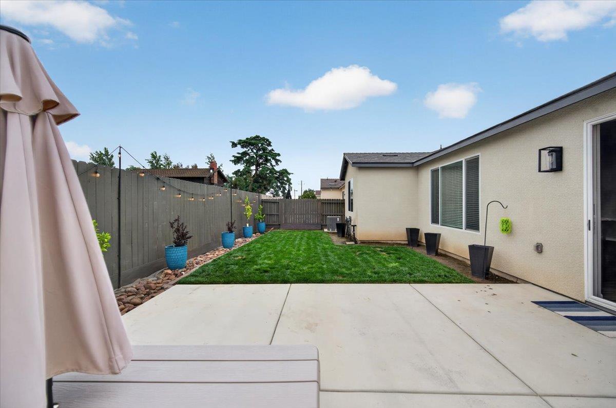 1794 N Carriage Ave, Fresno, CA 93727