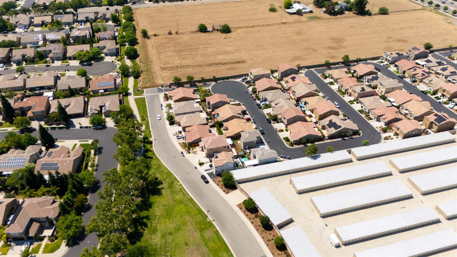 2459 Lombard Ln, Clovis, CA 93619